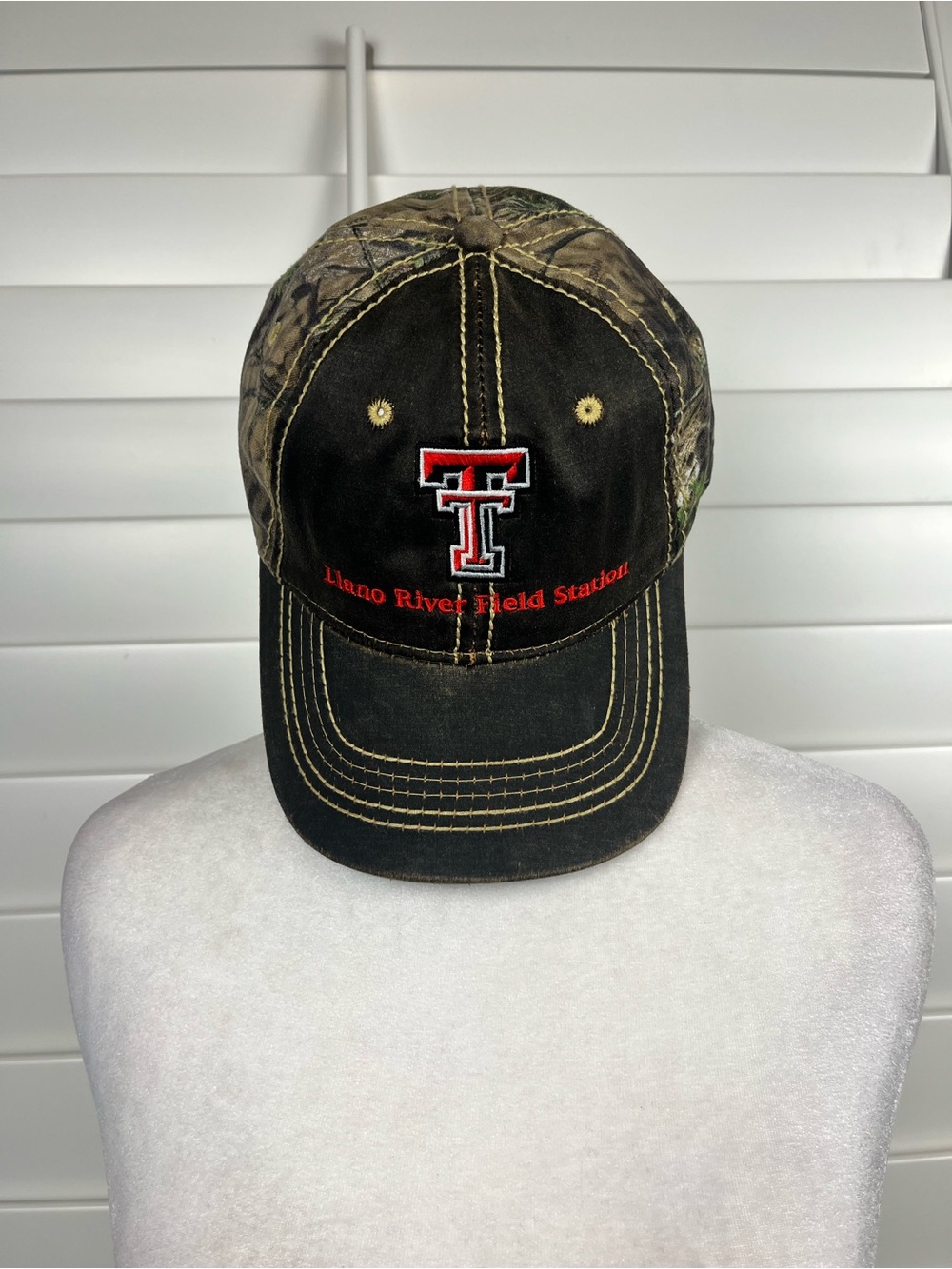 Texas Tech camo UNISEX one size baseball cap streetwear gorpcore utility